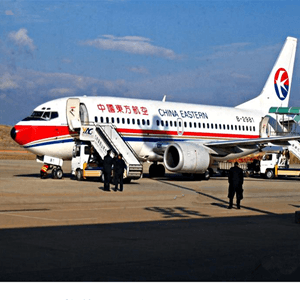 胶东航空托运航空快运业稳步发展的原因是什么？